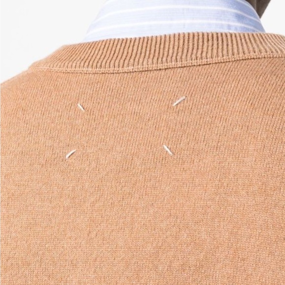 Maison Margela Women V neck cashmere jumper Made in Italy - Picture 5 of 14